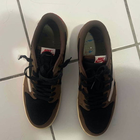 Travis Scott Jordan 1 Low Mocha - Picture 3 of 8